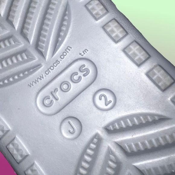 NWOB Crocs Atmosphere/Silver Glitter Classic Cutie Platform Clogs Size J2 - Picture 7 of 7